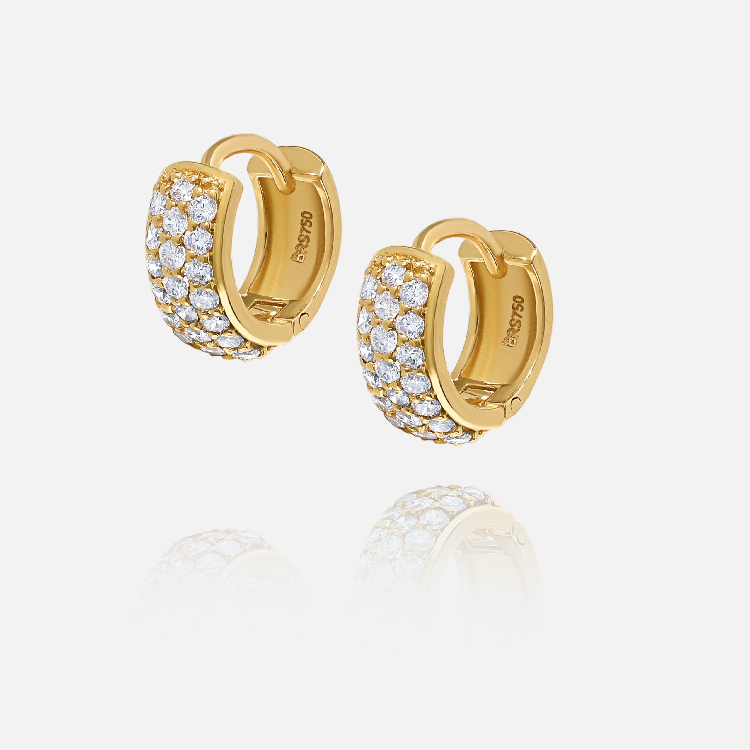 Diamonds total 0.65 ct