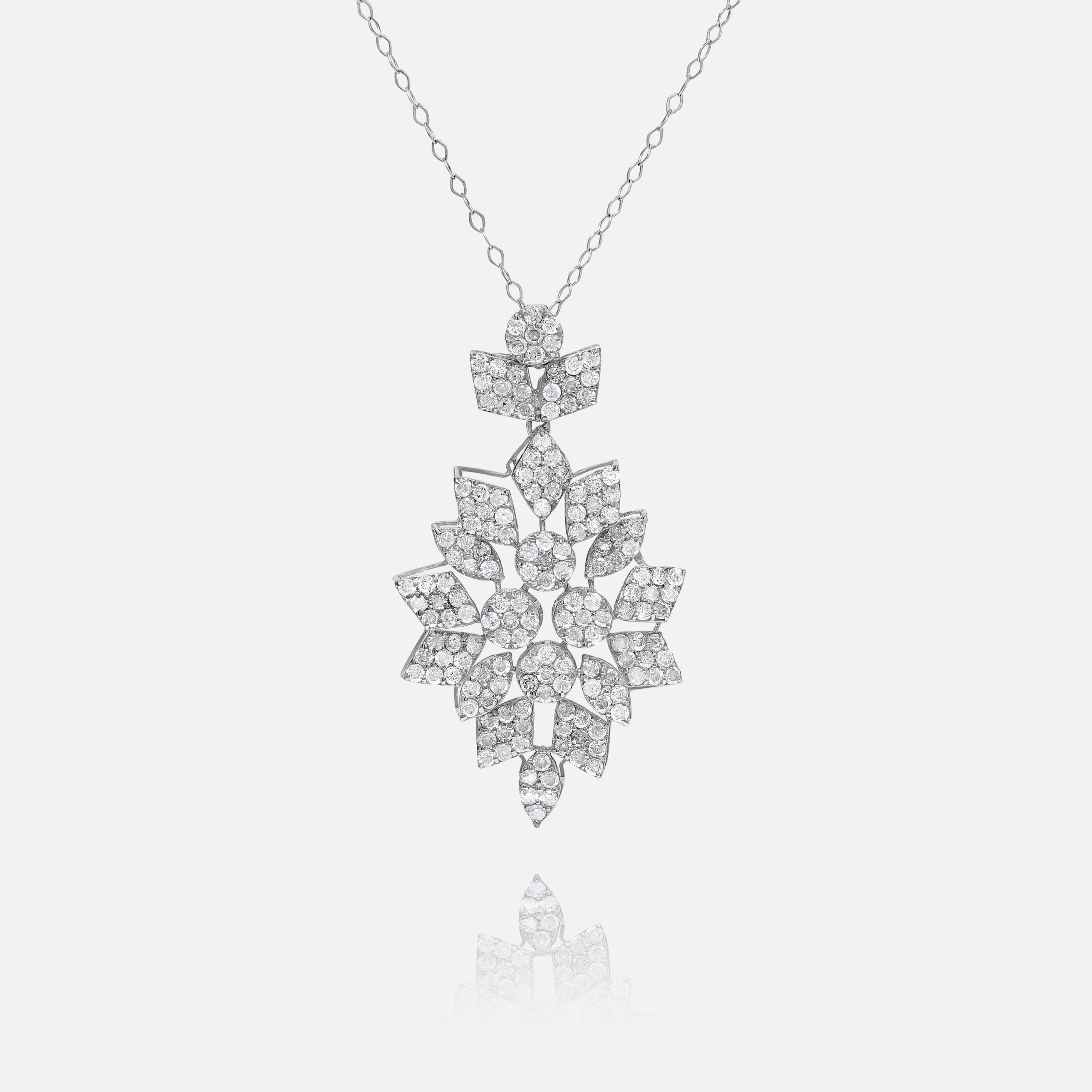 Diamonds total 2.30 ct