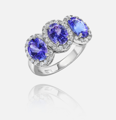 Tanzanite 5.30 carats & Diamond total 0.55 ct