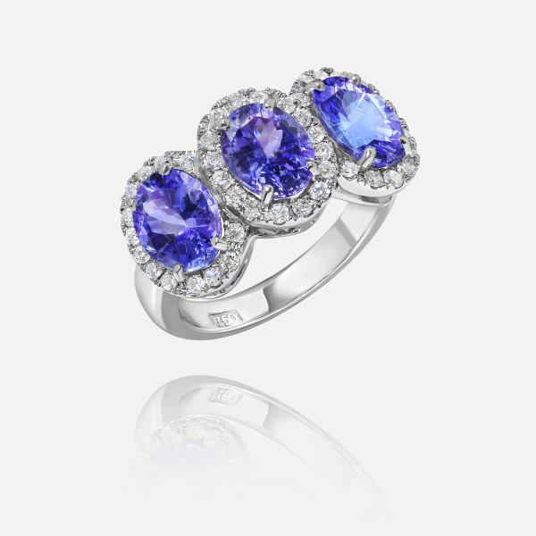 Tanzanite 5.30 carats & Diamond total 0.55 ct